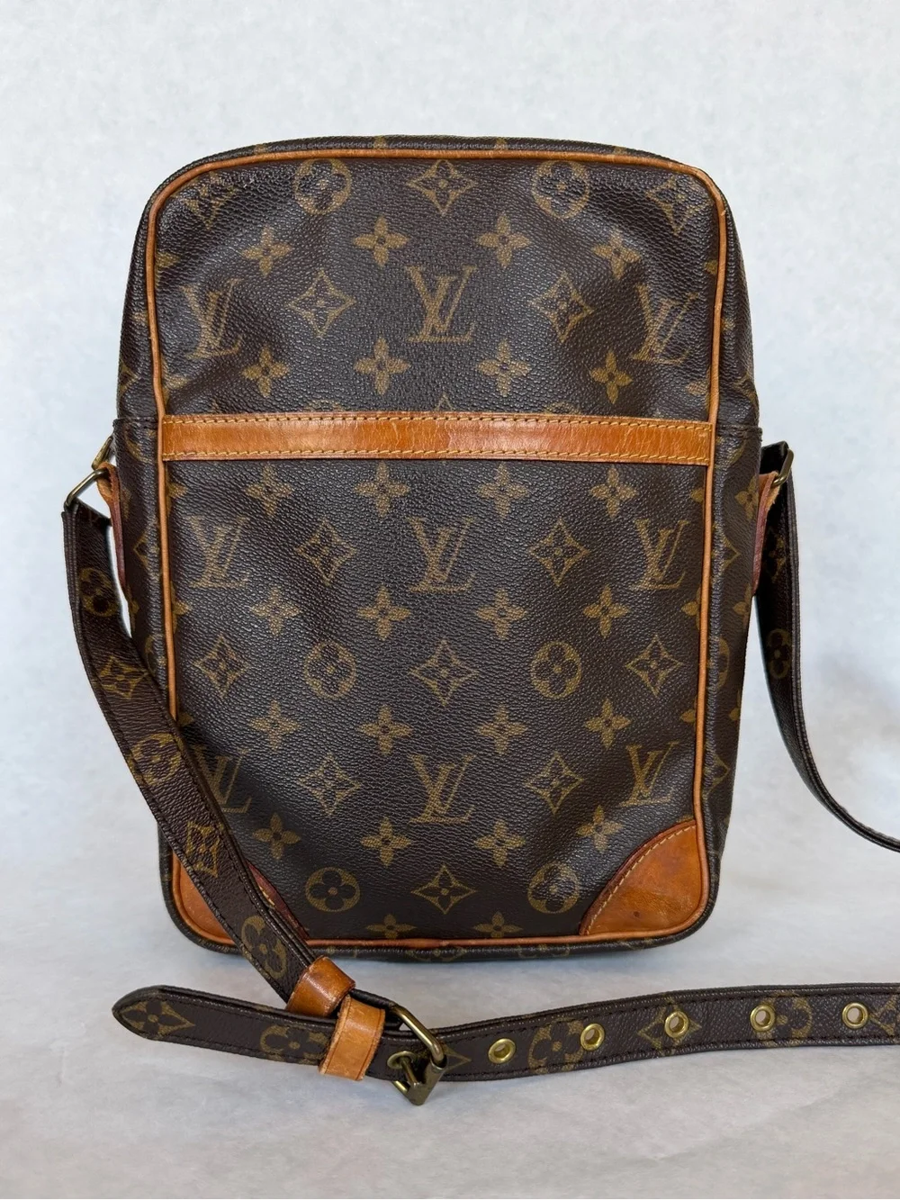 Vintage Louis Vuitton Danube GM Monogram Crossbody Messenger Bag
